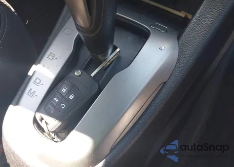 2015 Chevrolet Sonic Lt Auto z USA, uszkodzony, nr VIN 1G1JC5SB5F4177676